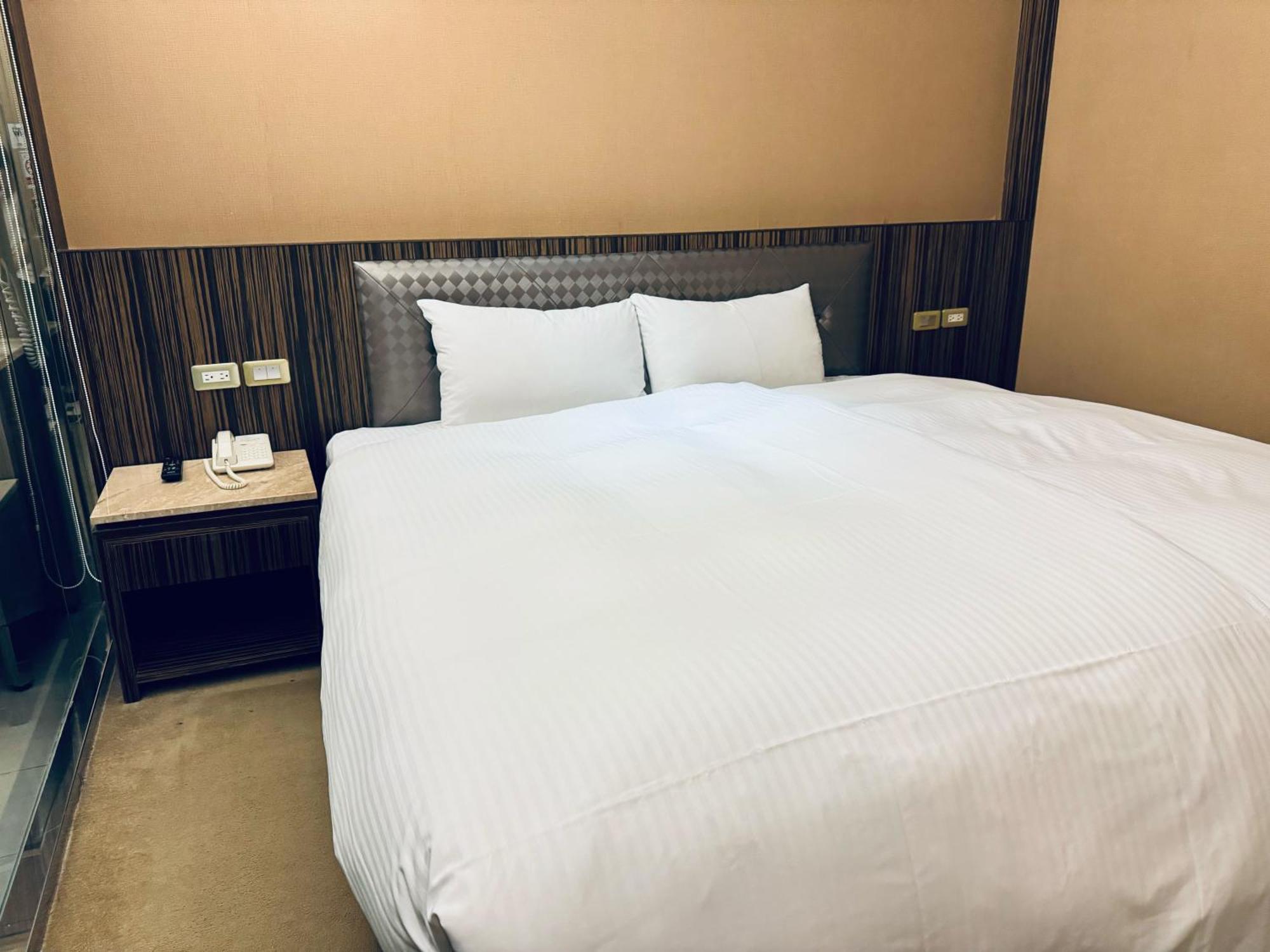 JINGSHANG Hotel Kaohsiung Buitenkant foto